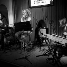 ������������ ���� mockinband