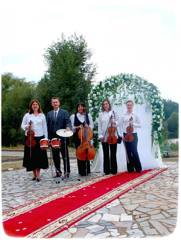 �������� LIVE MUSIC ����� ������ �������