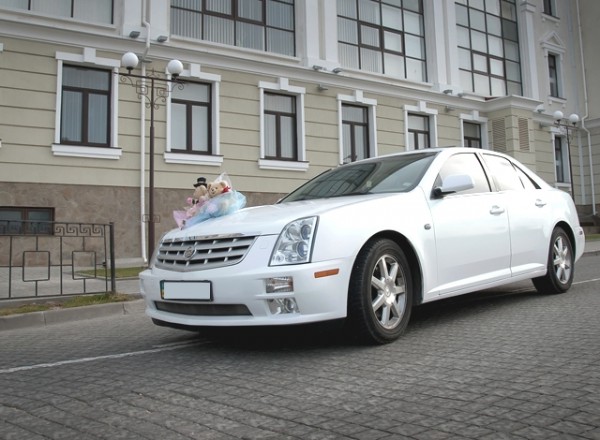 новинка свадебного сезона 2012 г cadillac-sts новинка свадебного сезона 2012 г cadillac-sts